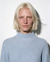 Maglia costa inglese in filato di lana merinos e cashmere.