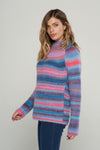 Maglione in morbido filato di lana merinos, alpaca e mohair. Stampato multicolor.