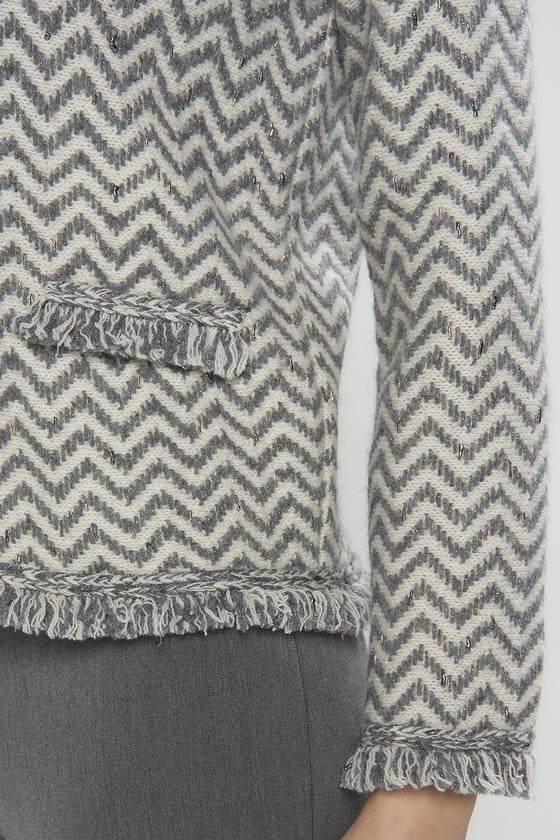 Giacca jaquard in filato di lana merinos, cashmere e lurex.